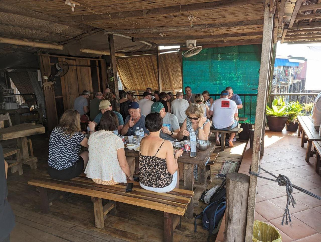 St 63 Home Stay & Tour Kampong Khleang Ngoại thất bức ảnh